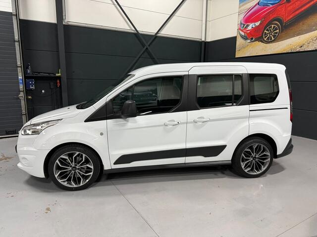 Ford TOURNEO CONNECT Rolstoelauto 3+1 of 5+0 Rolstoelvervoer
