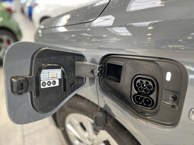 Ford TOURNEO CONNECT 1.5 PHEV 150pk Titanium | Trekhaak | Winterpack | Adaptive Cruise | AGR | All seasonbanden | Garantie t/m 10-2029 | |