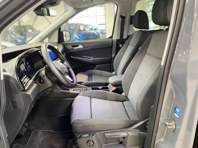 Ford TOURNEO CONNECT 1.5 PHEV 150pk Titanium | Trekhaak | Winterpack | Adaptive Cruise | AGR | All seasonbanden | Garantie t/m 10-2029 | |