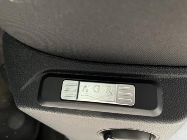 Ford TOURNEO CONNECT 1.5 PHEV 150pk Titanium | Trekhaak | Winterpack | Adaptive Cruise | AGR | All seasonbanden | Garantie t/m 10-2029 | |