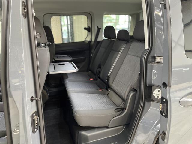 Ford TOURNEO CONNECT 1.5 PHEV 150pk Titanium | Trekhaak | Winterpack | Adaptive Cruise | AGR | All seasonbanden | Garantie t/m 10-2029 | |