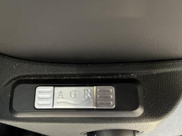 Ford TOURNEO CONNECT 1.5 PHEV 150pk Titanium | Trekhaak |Lederen Bekleding I Winterpack | Adaptive Cruise | AGR | All seasonbanden | Garantie t/m 10-2029 | |