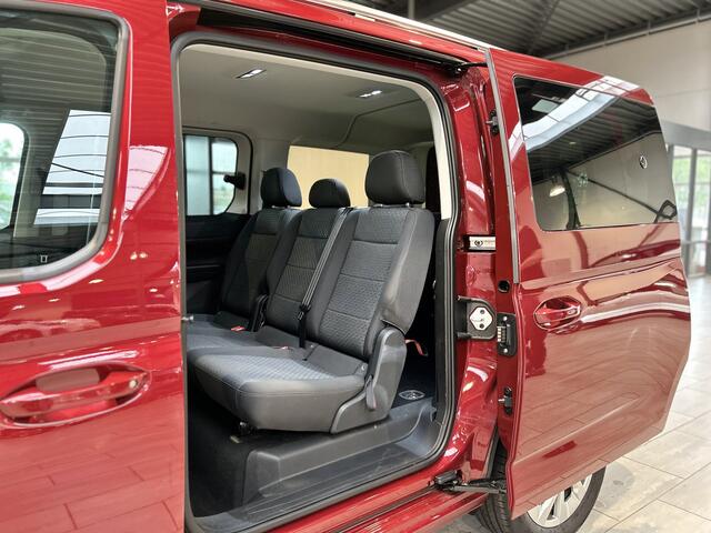 Ford TOURNEO CONNECT 1.5 PHEV 150pk Titanium | Trekhaak | L2 | Winterpack | Adaptive Cruise | Dodehoek detectie | AGR | Garantie t/m 01-2030 |
