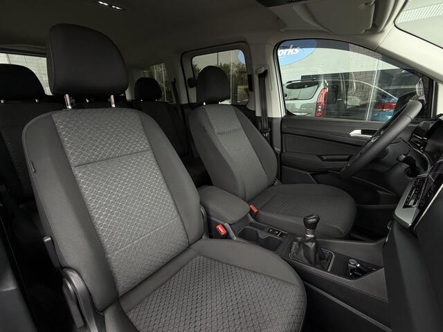 Ford TOURNEO CONNECT | 1.5 TSI 7p | Adaptive CC | Winter-pakket | Carplay | 1. Eigenaar | 7-zits | DAB+ | Spoorwisselassistent | Parkeer-assistent | Wireless charging | Interesse, Proefrit? Bel of app met: 06-24 28 28 42/ 06-42130156