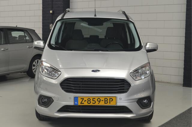 Ford TOURNEO COURIER 1.0 Titanium // AIRCO // NAVI // CRUISE // CAMERA // PARKEERSENSOREN VOOR & ACHTER //