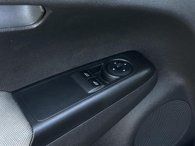 Ford TOURNEO COURIER 1.0 Titanium | Trekhaak |