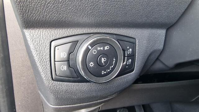 Ford TOURNEO COURIER 1.0 Titanium, Stoelverwarming, Bluetooth, Cruise Control