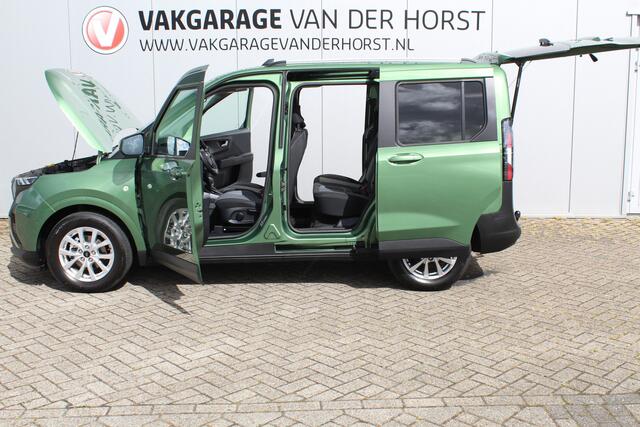 Ford TOURNEO COURIER 1.0-125pk Titanium AUTOMAAT ! UNIEKE Ford Tourneo Courier personen uitv. Fabr. garantie t/m 26-08-2029. Autm. airco, adapt. cruise cntrl, winterpkkt, LM wielen, navigatie, telefoonvoorb., lane- en side assist etc.