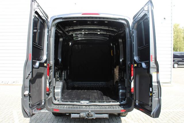 Ford TRANSIT Trend L2H2 350 130PK AUTOMAAT - NAVI SYNC4 STYLING KIT