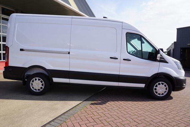 Ford TRANSIT 350L 2.0 TDCI 130PK L3H2 Trend Automaat Airco | Cruise | Navi | Trekhaak