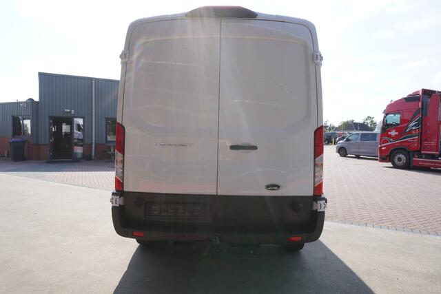Ford TRANSIT 350L 2.0 TDCI 130PK L3H2 Trend Automaat Airco | Cruise | Navi | Trekhaak