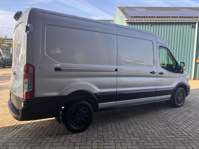 Ford TRANSIT 330 2.0 170Pk TDCI L3H2 Trend / Cruise / Airco / Lease ¤302,- pm / Apk t/m 16-01-2025