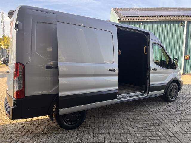 Ford TRANSIT 330 2.0 170Pk TDCI L3H2 Trend / Cruise / Airco / Lease ¤302,- pm / Apk t/m 16-01-2025