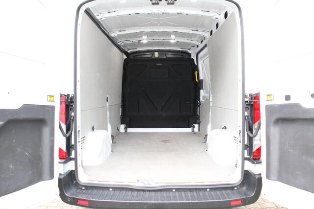 Ford TRANSIT 350 2.0 TDCI L3H2 Trend | Trekhaak | Stand kachel | Camera | Airco | Cruise Control |