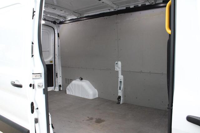 Ford TRANSIT 350 2.0 TDCI L3H2 Trend | Trekhaak | Stand kachel | Camera | Airco | Cruise Control |