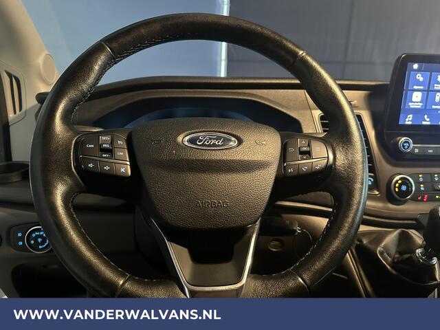 Ford TRANSIT 2.0 TDCI 131pk L3H2 Euro6 Airco | Navigatie | Camera | Cruisecontrol Apple Carplay, Android Auto, Stoelverwarming, verwarmde voorruit, Parkeersensoren, Bijrijdersbank
