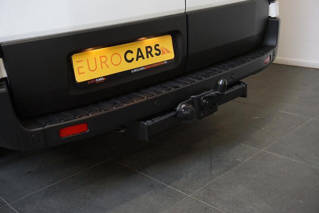 Ford TRANSIT 130pk 2.0 L2H2 Trend Automaat Airco Navigatie Cruise Control Trekhaak