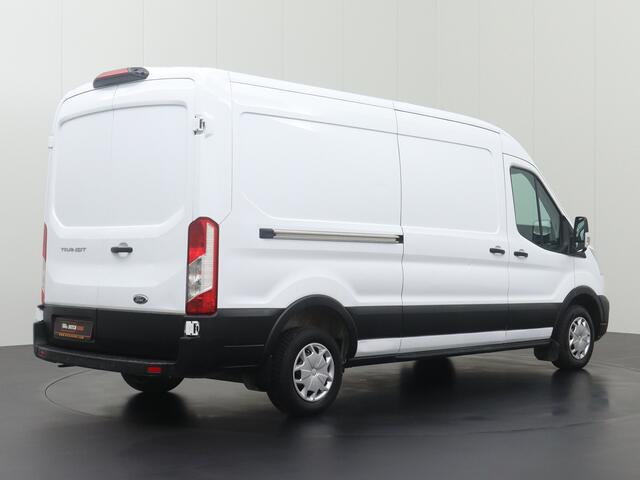 Ford TRANSIT 2.0TDCI 130PK L3H2 | Airco | Cruise | 3-Persoons | Betimmering