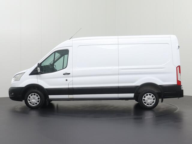 Ford TRANSIT 2.0TDCI 130PK L3H2 | Airco | Cruise | 3-Persoons | Betimmering