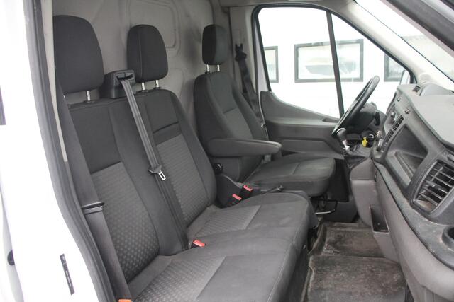 Ford TRANSIT 2.0 TDCI L3H2 130PK EURO 6 - Airco - Cruise - PDC - ¤17.950,- Excl.