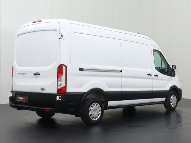 Ford TRANSIT 2.0TDCI 130PK L3H2 | Airco | Cruise | 3-Persoons | Betimmering