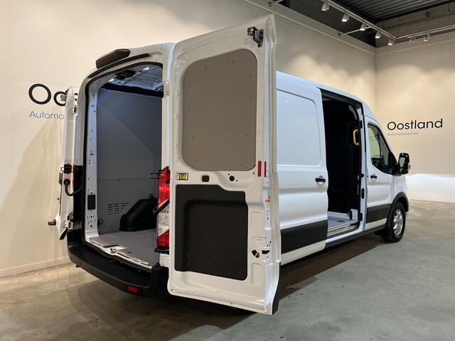 Ford TRANSIT 350 2.0 TDCI L3H2 Limited 130 PK Automaat / Euro 6 / Airco / Cruise Control / CarPlay / PDC / Navigatie / 3-Zits