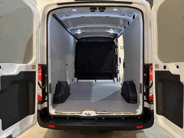 Ford TRANSIT 350 2.0 TDCI L3H2 Limited 130 PK Automaat / Euro 6 / Airco / Cruise Control / CarPlay / PDC / Navigatie / 3-Zits