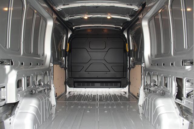Ford TRANSIT 350 2.0TDCI 165pk L3H2 Trend | Automaat | Nieuw model | L+R Zijdeur | Sync 4 13" | Camera | Carplay/Android | Lease 771,- p/m