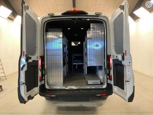 Ford TRANSIT 2.0 L2H2 Trend 131PK Airco Navi Camera Parkeersensoren