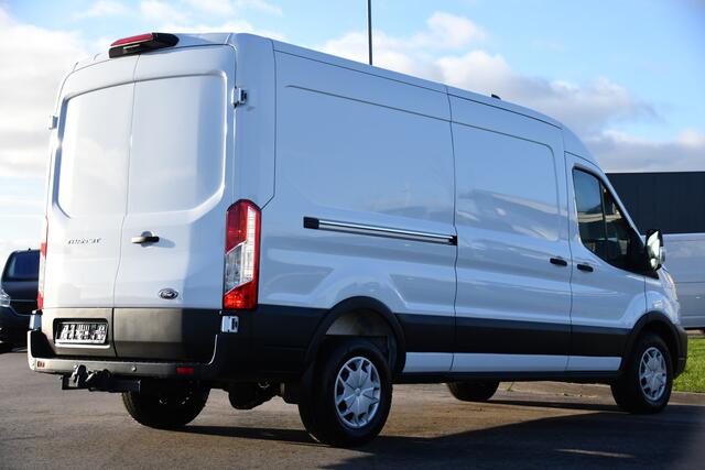 Ford TRANSIT 350 2.0 TDCI L2H3 RWD 3500KG Trekhaak, Camera, Cruise, Sensoren, Automaat, 170PK, Stoelverwarming, UNIEK!