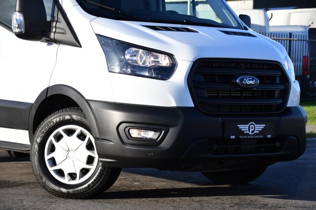 Ford TRANSIT 350 2.0 TDCI L2H3 RWD 3500KG Trekhaak, Camera, Cruise, Sensoren, Automaat, 170PK, Stoelverwarming, UNIEK!
