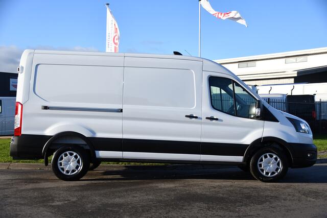 Ford TRANSIT 350 2.0 TDCI L2H3 RWD 3500KG Trekhaak, Camera, Cruise, Sensoren, Automaat, 170PK, Stoelverwarming, UNIEK!
