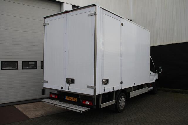 Ford TRANSIT 2.0 TDCI 130PK L4 Bakwagen EURO 6 - Airco - Cruise - PDC - ¤ 16.950,- Excl.