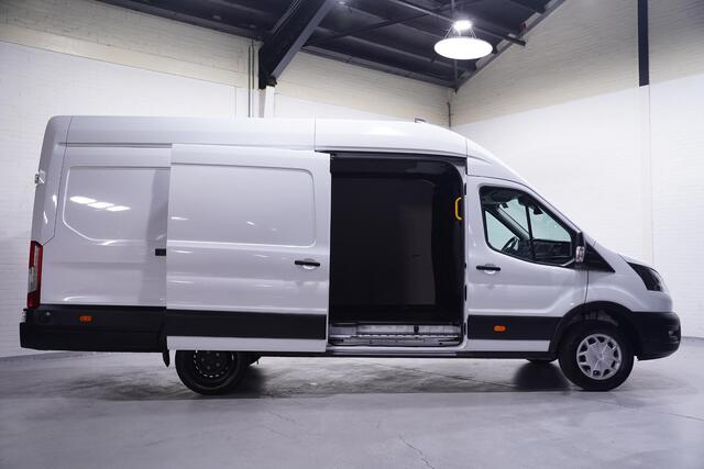 Ford TRANSIT 2.0 TDCI 170 pk L4H3 Airco, Camera, PDC V+A Laadruimte Pakket, Lane Assist, Trekgewicht 3.500 kg, 3-Zits