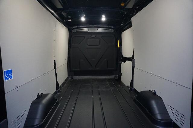 Ford TRANSIT 350L 130PK L3H2 RWD 10" Navi, 360° Cam, Adap. Cruise, LM Velgen!! NR. B02*
