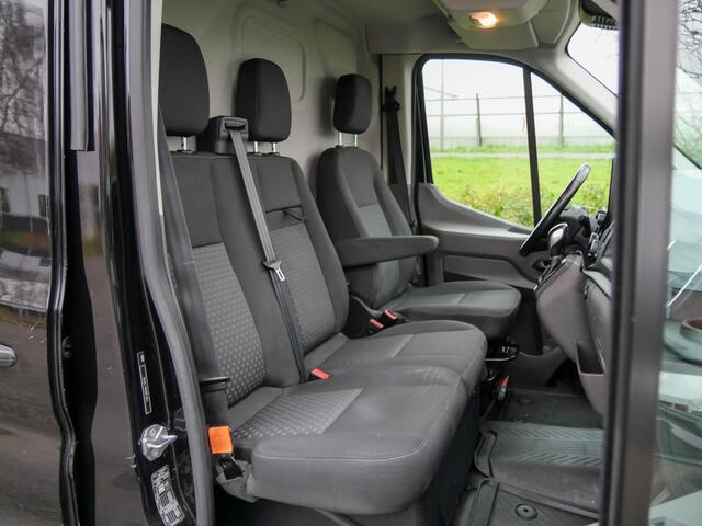 Ford TRANSIT 350 2.0 TDCI 185PK L2H2 Limited | ZIJSCHUIFDEUR L+R | TREKHAAK | CAMERA | CRUISE CONTROL |