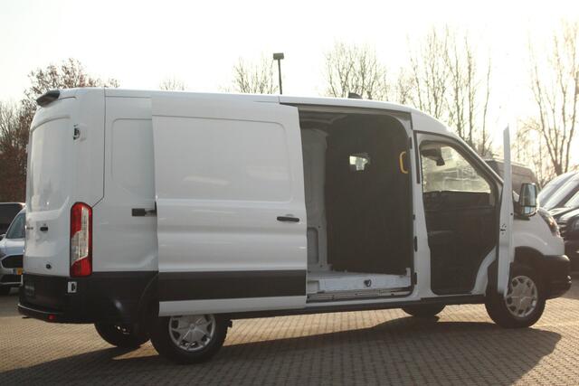 Ford TRANSIT 350 2.0TDCI 165pk L3H2 Trend RWD | Automaat | 3500kg trekgewicht | Standkachel | Camera | Cruise | Lease 681,- p/m