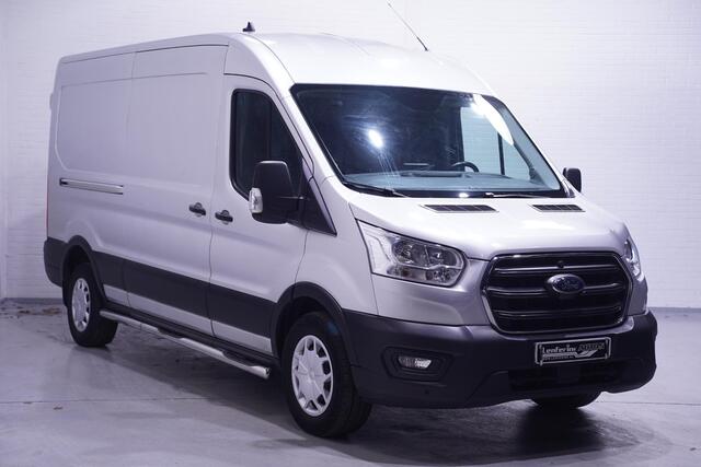 Ford TRANSIT 2.0 TDCI 130 pk L3H2 Trend Navi, Camera Trekhaak 2.500 kg, Sidebars, Cruise Control, NAP, 1e Eig., 3-Zits