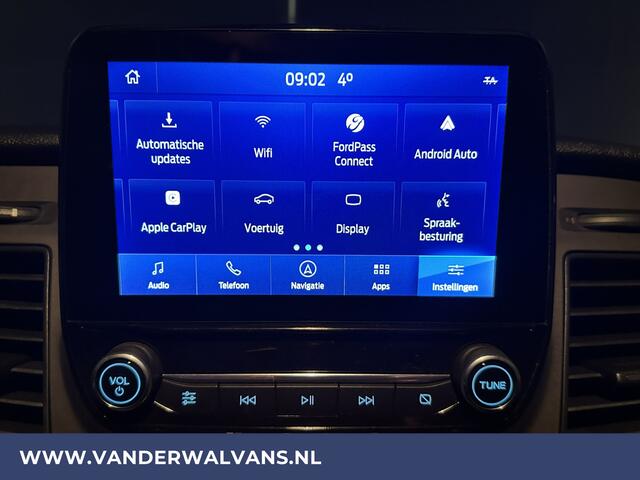 Ford TRANSIT 2.0 TDCI 131pk **BPM VRIJ voor de Ondernemer** L3H2 Euro6 Airco | Navigatie | Camera | Apple Carplay, Android Auto, Cruisecontrol, Parkeersensoren, Stoelverwarming, Verwarmde voorruit, Bijrijdersbank