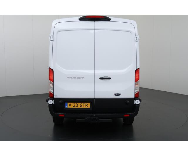 Ford TRANSIT 350 2.0 TDCI L3 H2 Trend Navigatie | Stoelverwarming | Trekhaak 2500 KG AHW | Airco | 3-Zits | NIEUW | Carplay - Android Auto | Laadruimte Pakket | Cruise Control | Multifuntioneel Stuurwiel