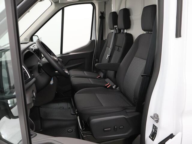 Ford TRANSIT 350 2.0 TDCI L3 H2 Trend Navigatie | Stoelverwarming | Trekhaak 2500 KG AHW | Airco | 3-Zits | NIEUW | Carplay - Android Auto | Laadruimte Pakket | Cruise Control | Multifuntioneel Stuurwiel