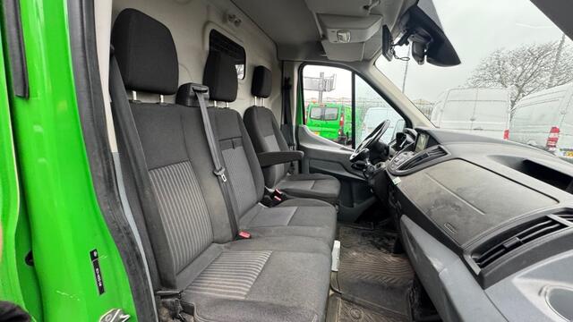 Ford TRANSIT 2.0 TDCI 96KW 131PK L3H2 EURO 6 AIRCO/ CRUISE CONTROL/ NAVIGATIE