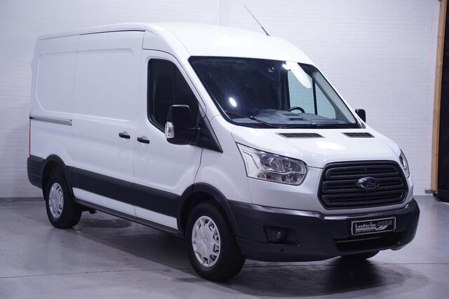 Ford TRANSIT 2.0 TDCI 130 pk Automaat L2H2 Trend Navi, Camera NAP, Laadruimte Pakket, PDC V+A, 3-Zits