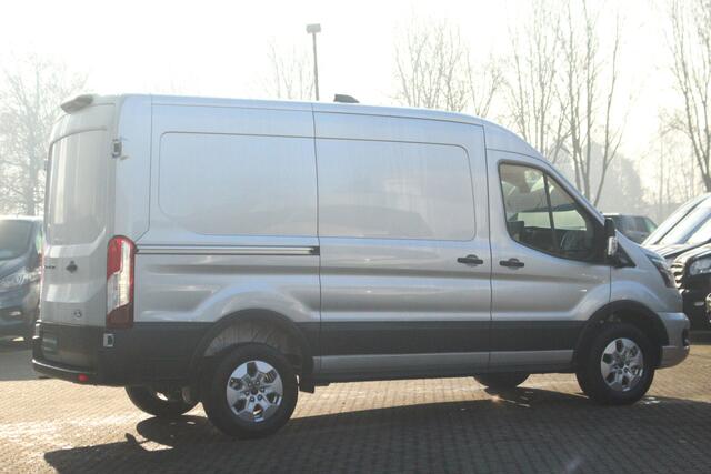 Ford TRANSIT 350 2.0TDCI 165pk L2H2 Limited | Automaat | L+R Zijdeur | 360° Camera | Adap. Cruise | Carplay/Android | Lease 771,- p/m