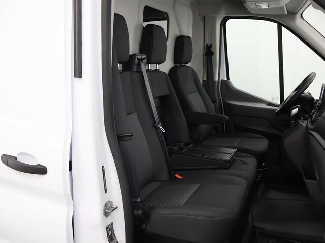 Ford TRANSIT 350 2.0 TDCI L3 H2 Trend | RWD | 3500 KG AHW | | Achteruitrijcamera | Airco | Cruise Controle | Parkeersensoren | Stoelverwarming | Standkachel | All-season |