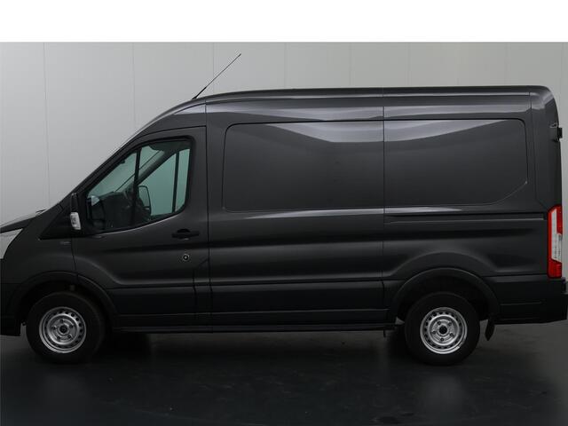 Ford TRANSIT 310 2.0 TDCI L2 H2 Trend | Airco | Cruise Control | Navigatie | 3-zits | Laadruimtebetimmering | Achteruitrijcamera