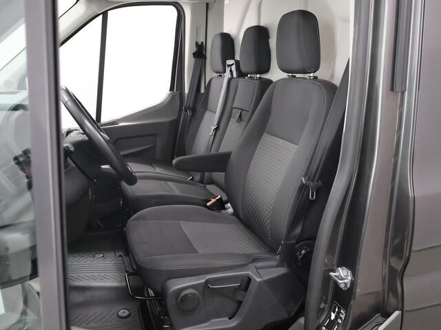 Ford TRANSIT 310 2.0 TDCI L2 H2 Trend | Airco | Cruise Control | Navigatie | 3-zits | Laadruimtebetimmering | Achteruitrijcamera