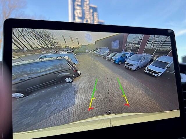 Ford TRANSIT 350 2.0 TDCI L3H2 Trend 130PK FWD CAMERA I TREKHAAK I LED LAADRUIMTE I RESERVEWIEL I ALL WHEATHER BANDEN