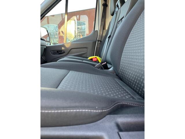 Ford TRANSIT 350 2.0 TDCI L3H2 Trend 130PK FWD CAMERA I TREKHAAK I LED LAADRUIMTE I RESERVEWIEL I ALL WHEATHER BANDEN