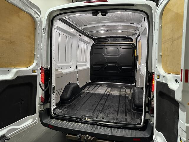 Ford TRANSIT 290 2.0 TDCI L2H2 Trend - 3 pers. - Airco / Trekhaak / Cruise